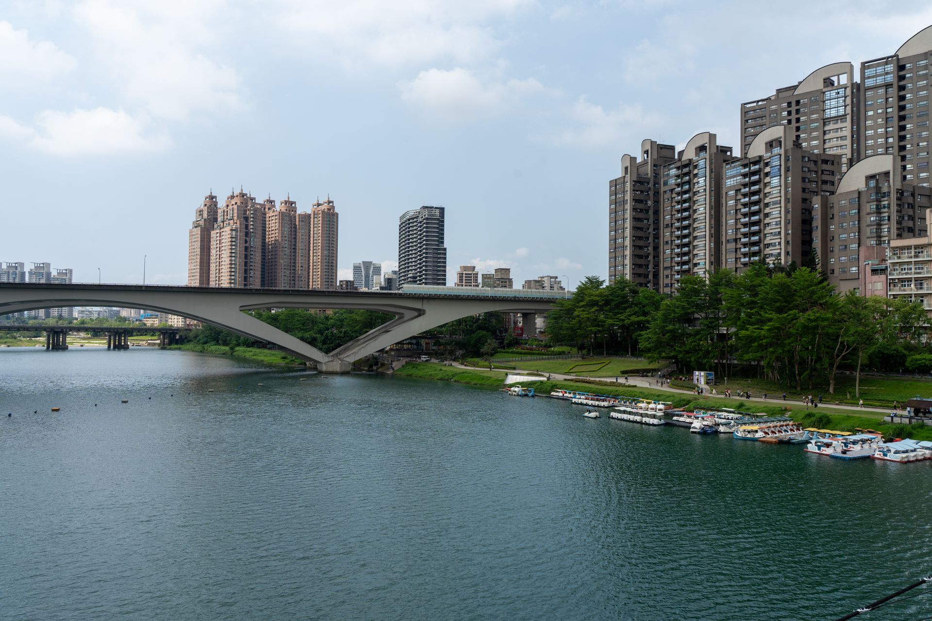 社子岛的河岸与平原