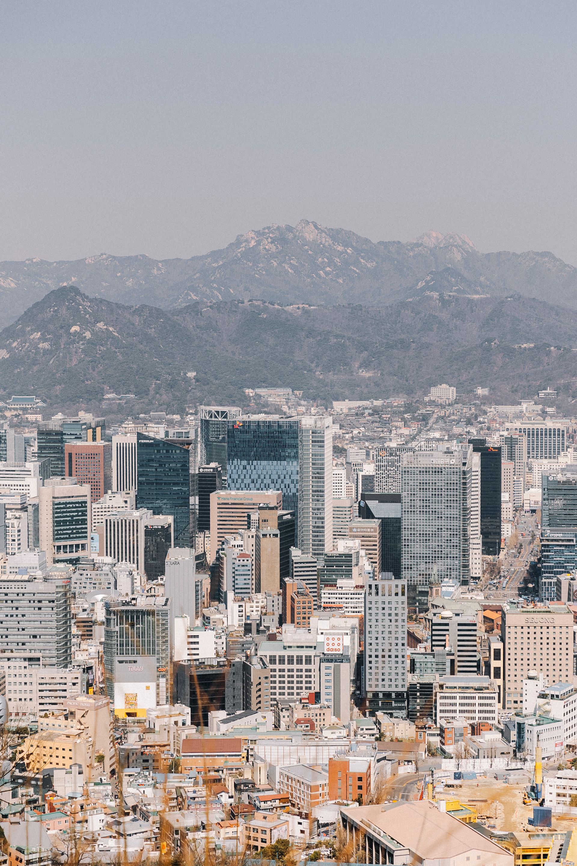 钟路的街道与建筑