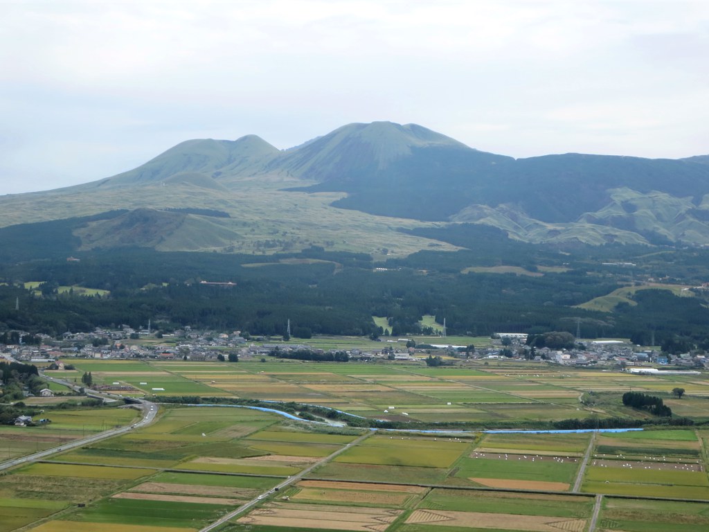 Mount Aso on Kyushu Island is the largest active volcano in Japan.The gondola and other tourist facilities at the summit have been closed since an eruption in September, 2015.